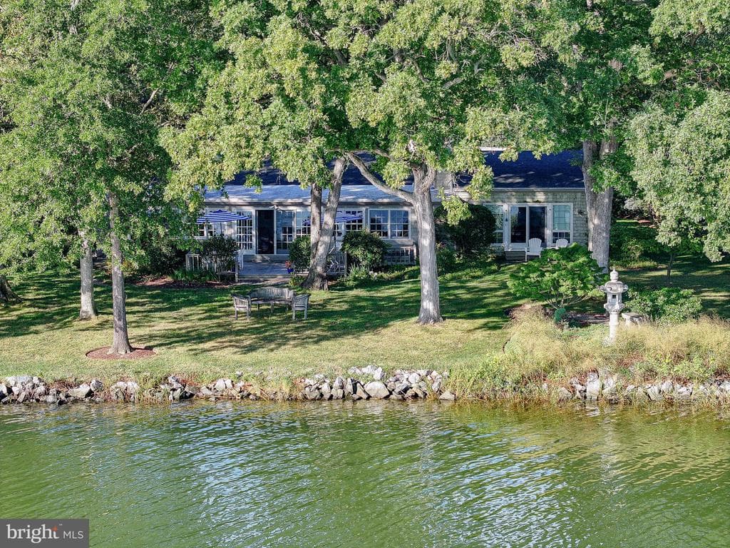 24390 Oakwood Park Rd, St Michaels, MD 21663-2542, United States - 1679000