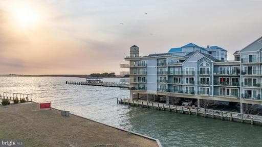 1 DOCK ST #203, CRISFIELD, MD, 21817