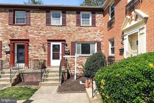 6558 Beechwood Dr, Temple Hills, MD 20748-2606, United States