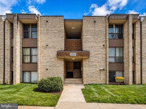 3352 Huntley Square Dr, Temple Hills, MD 20748-6227, United States