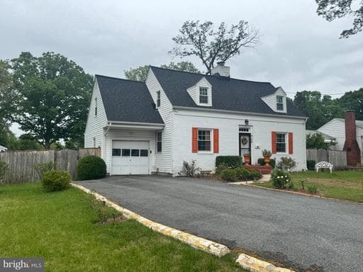9104 8th St, Lanham, MD 20706-2747, United States