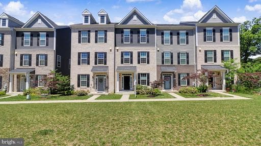 7607 PRESIDENTIAL PKWY, UPPER MARLBORO, MD, 20774
