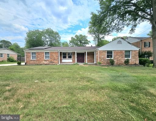 12532 Surrey Circle Dr, Fort Washington, MD 20744-6319, United States