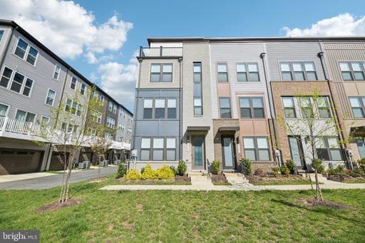 5600 HYATTSVILLE DR, HYATTSVILLE, MD, 20782