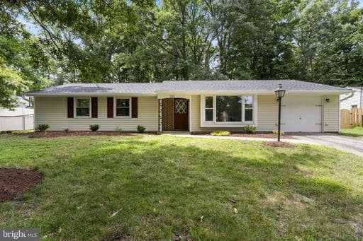 2552 Lisa Dr, Waldorf, MD 20601-3368, United States