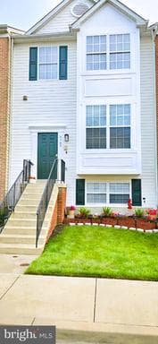 9709 Woodyard Cir, Upper Marlboro, MD 20772-4391, United States