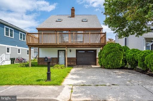 704 N SURF RD, OCEAN CITY, MD, 21842