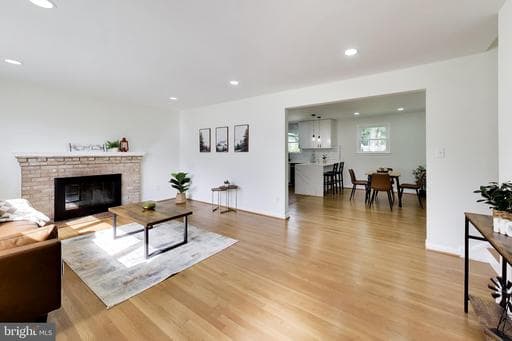 5914 JOHN ADAMS DR, TEMPLE HILLS, MD, 20748