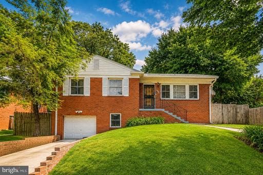 2503 Oxon Run Dr, Temple Hills, MD 20748-2837, United States