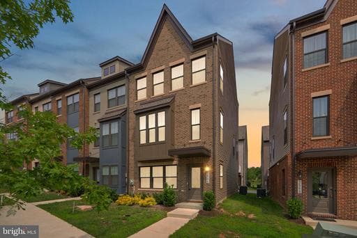 3564 STELLA BLUE DR, HYATTSVILLE, MD, 20782