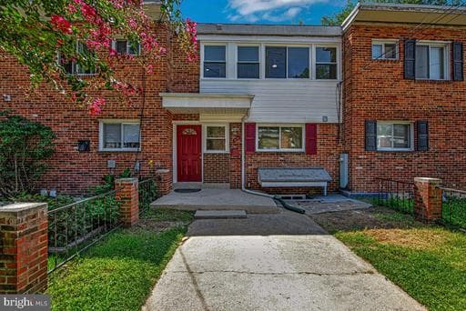 915 E MEADOWS CT, OXON HILL, MD, 20745