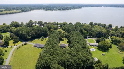 8235 Ingleton Cir, Easton, MD 21601-5045, United States