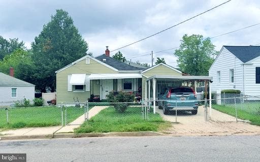 1319 Nome St, Capitol Heights, MD 20743-1240, United States