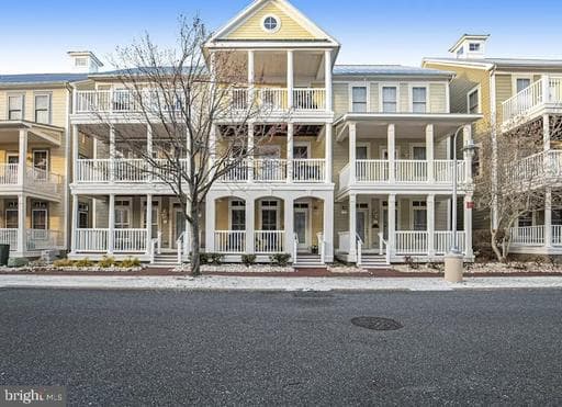 12 Beach Walk Ln, Ocean City, MD 21842-5281, United States