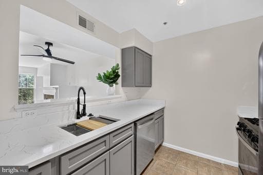 13900 Farnsworth LN #4305 UPPER MARLBORO MD 20772