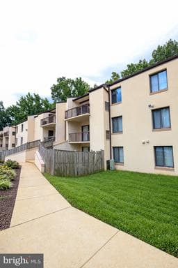 10107 Prince PL ##304 UPPER MARLBORO MD 20774