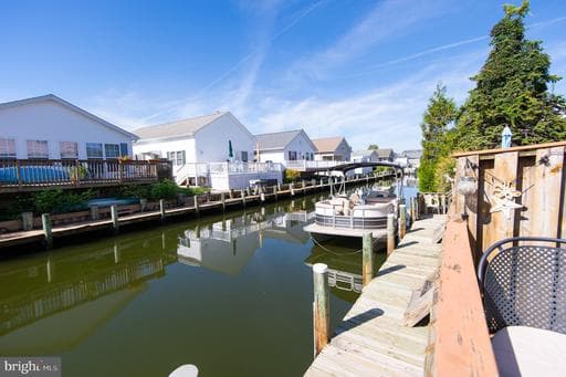 241 136th St, Ocean City, MD 21842-4510, United States