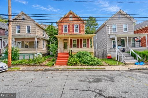 5525 Mattfeldt Ave, Baltimore, MD 21209-3738, United States