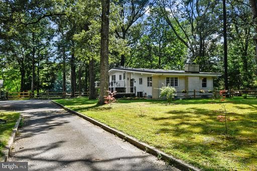 30543 Danwood Dr, Delmar, MD 21875-2253, United States