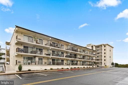 2 137TH ST #305, OCEAN CITY, MD, 21842