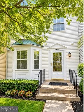 7822 Emilys Way, Greenbelt, MD 20770-2460, United States