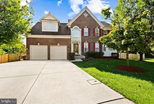 10006 Enford Ct, Lanham, MD 20706-2049, United States