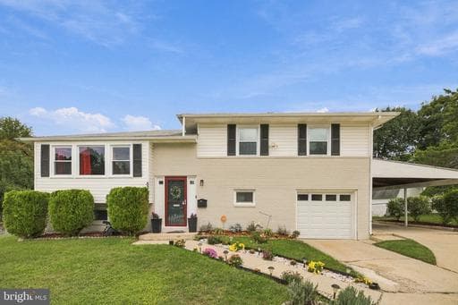 8200 Reppy Ln, Fort Washington, MD 20744-4762, United States