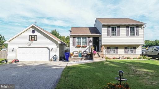 412 Chesapeake Ave, Stevensville, MD 21666-3162, United States