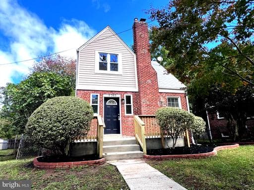 5702 Newton ST HYATTSVILLE MD 20784