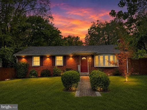 8617 W Fort Foote Ter, Fort Washington, MD 20744-6759, United States