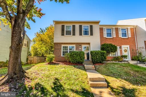 7336 Green Oak Ter, Lanham, MD 20706-3844, United States