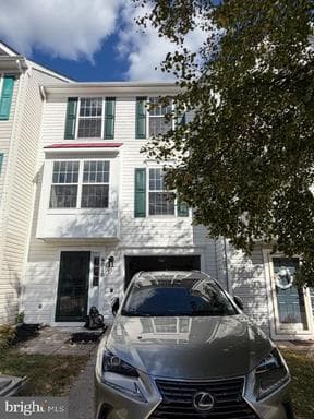 6010 Rose Bay Dr, District Heights, MD 20747-2868, United States