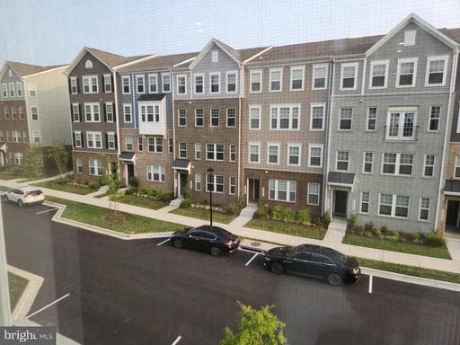 10506 JIM LOVELL LN, LANHAM, MD, 20706
