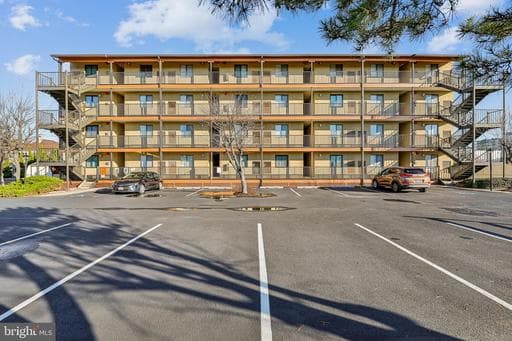 203 33RD ST #104, OCEAN CITY, MD, 21842, WORCESTER