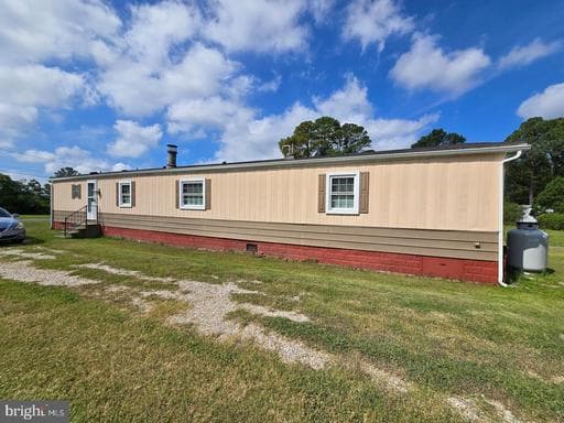 26278 Peach St, Crisfield, MD 21817-1247, United States