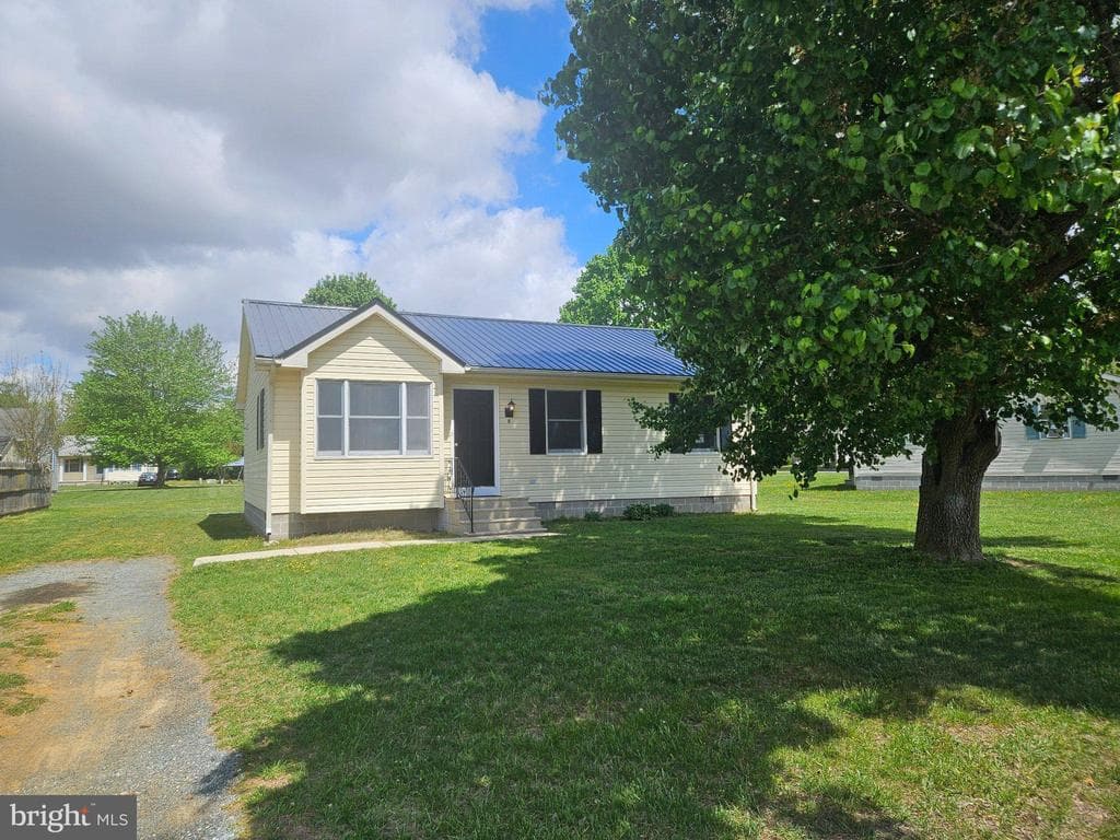 5 7th St, Ridgely, MD 21660-1931, United States - 299900