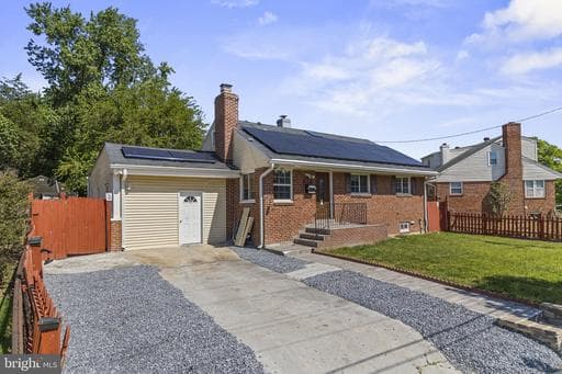 8030 NEW RIGGS RD, HYATTSVILLE, MD, 20783