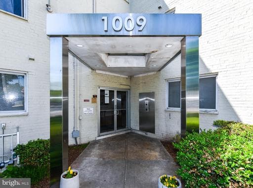 1009 CHILLUM RD #104, HYATTSVILLE, MD, 20782