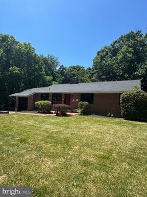 5911 Lambert DR TEMPLE HILLS MD 20748