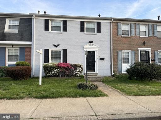 1436 Potomac Heights Dr, Fort Washington, MD 20744-4660, United States