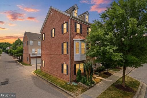9519 Weshurst Ln, Upper Marlboro, MD 20774-3400, United States