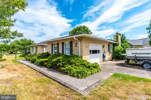 2 HERON ISLE CT, OCEAN PINES, MD, 21811