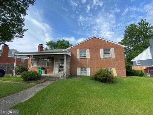 3909 24th Ave, Temple Hills, MD 20748-3005, United States