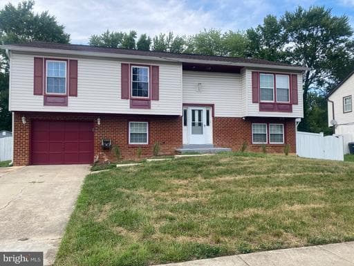 12521 MacDuff Dr, Fort Washington, MD 20744-6419, United States