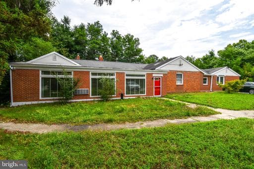 301 LOUREIRO LN, OXON HILL, MD, 20745