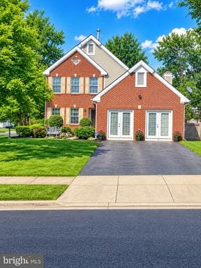 6211 Gilbralter Ln, Bowie, MD 20720-5312, United States
