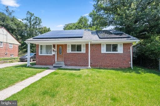 8215 16TH AVE, HYATTSVILLE, MD, 20783