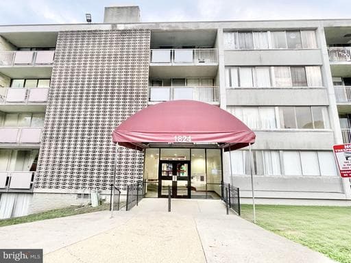 1824 METZEROTT RD #203, HYATTSVILLE, MD, 20783
