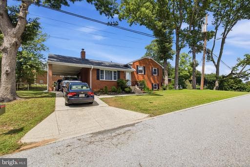 8802 STERLING, HYATTSVILLE, MD, 20785