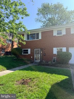 4104 St Clair Pl, Temple Hills, MD 20748-1630, United States